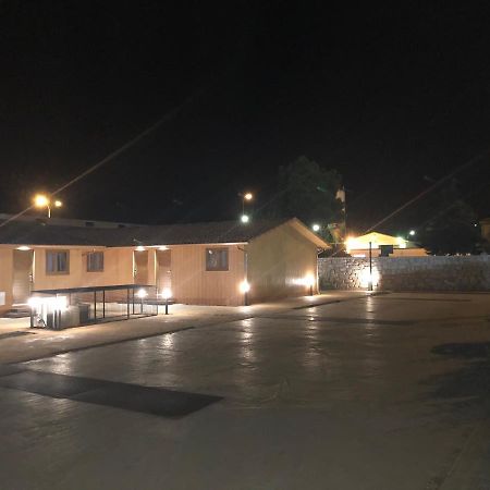 Hostal La Posada De Mari La Cabrera Bagian luar foto