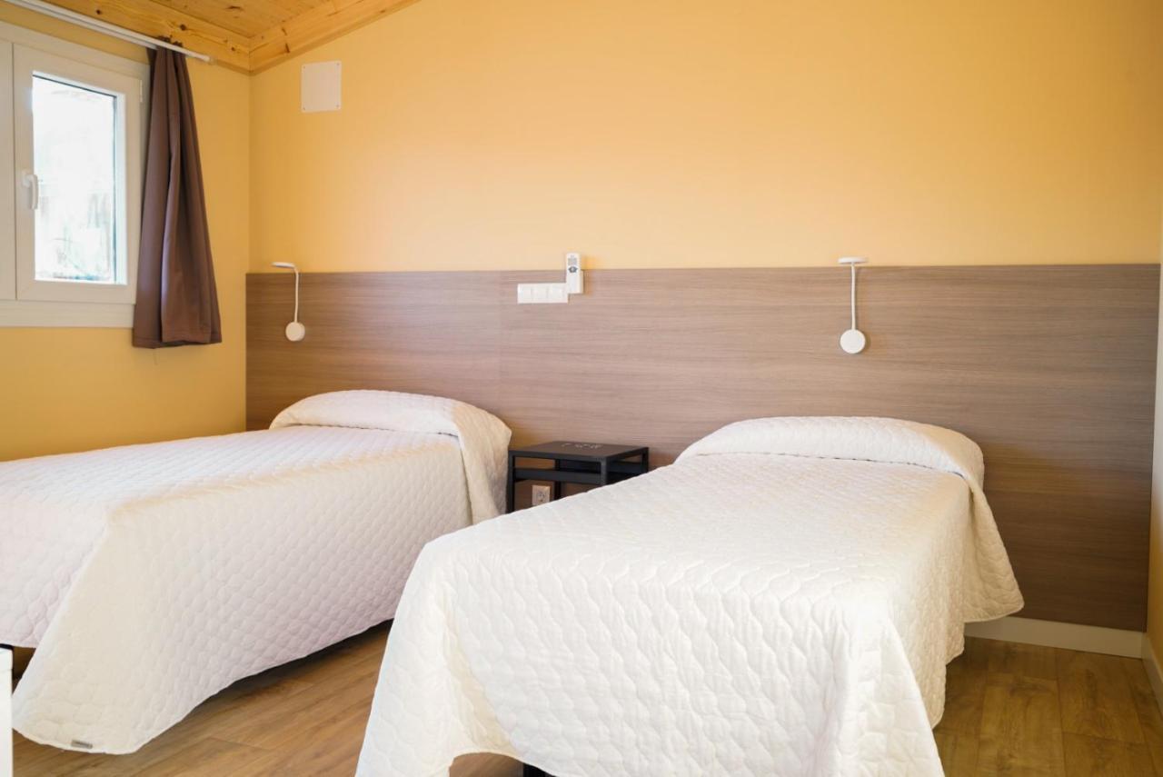 Hostal La Posada De Mari La Cabrera Bagian luar foto