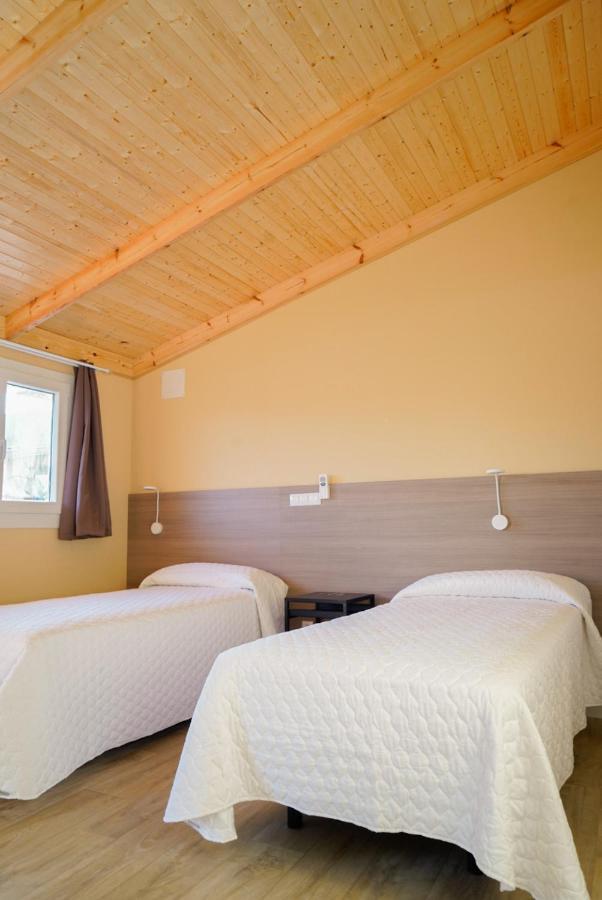 Hostal La Posada De Mari La Cabrera Bagian luar foto